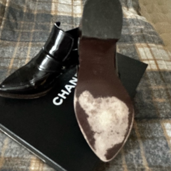 Chanel Black Patient Shoe - Picture 8 of 10